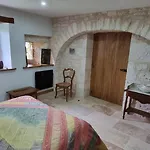 Ferme De Laspeyrières Couette-café 3*