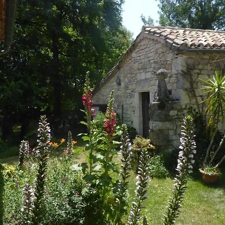 Ferme De Laspeyrieres Bed & Breakfast