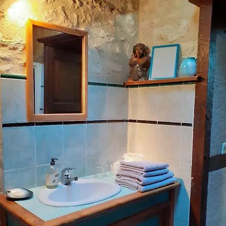 Ferme De Laspeyrieres Alojamento de Acomodação e Pequeno-almoço