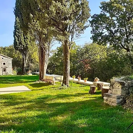 Alojamento de Acomodação e Pequeno-almoço Ferme De Laspeyrieres 3*