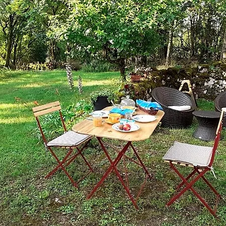 Alojamento de Acomodação e Pequeno-almoço Ferme De Laspeyrieres Montcuq